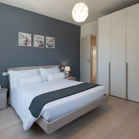 Lido Luxury *