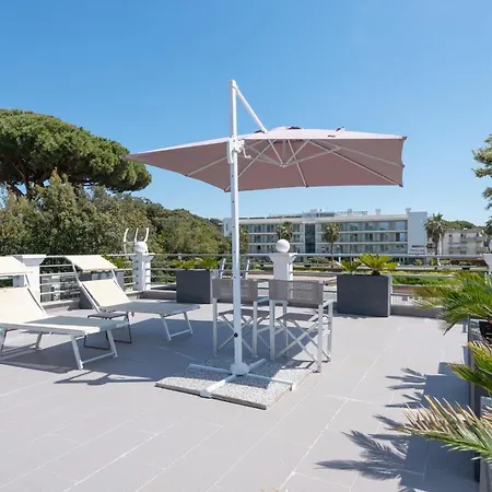 Lido Luxury Villa *